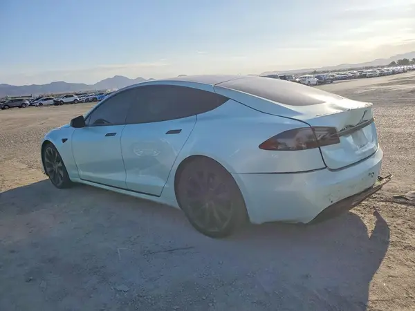 5YJSA1E43KF334390 2019 TESLA MODEL S - Image 2