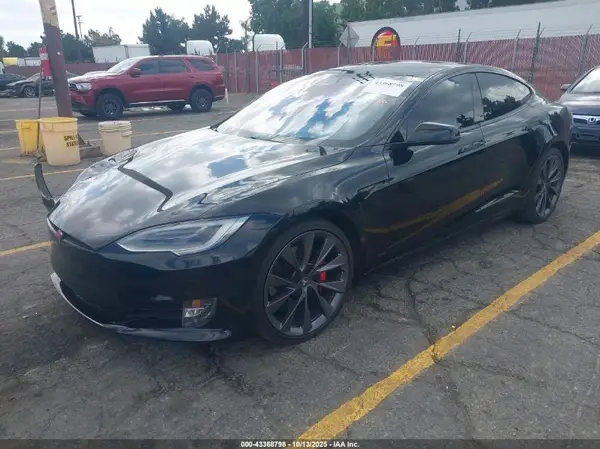 5YJSA1E43LF360845 2020 TESLA MODEL S - Image 2