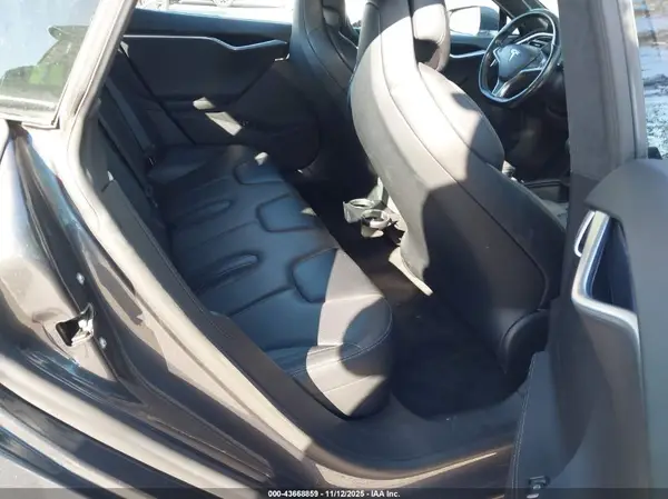 5YJSA1E44GF164077 2016 TESLA MODEL S - Image 8