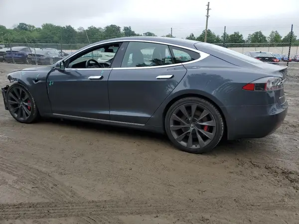 5YJSA1E44JF286753 2018 TESLA MODEL S - Image 2