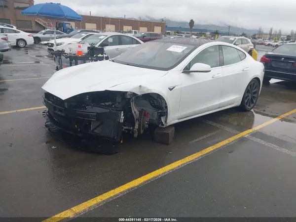 5YJSA1E44KF349416 2019 TESLA MODEL S - Image 2