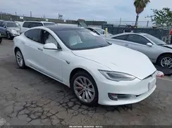 5YJSA1E44LF364385 2020 TESLA MODEL S