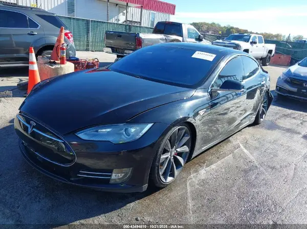 5YJSA1E45GF126762 2016 TESLA MODEL S - Image 2