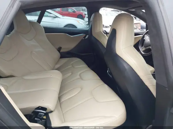 5YJSA1E45GF143853 2016 TESLA MODEL S - Image 8