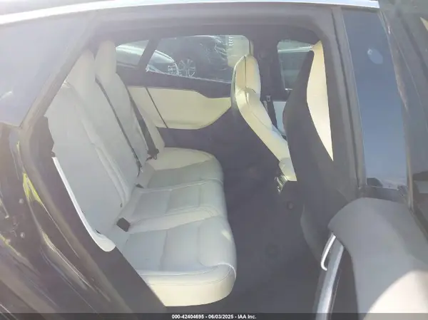 5YJSA1E45JF269282 2018 TESLA MODEL S - Image 8