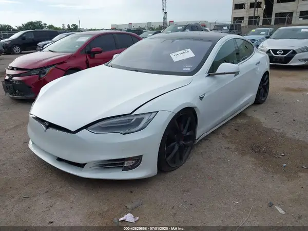 5YJSA1E45JF286731 2018 TESLA MODEL S - Image 2