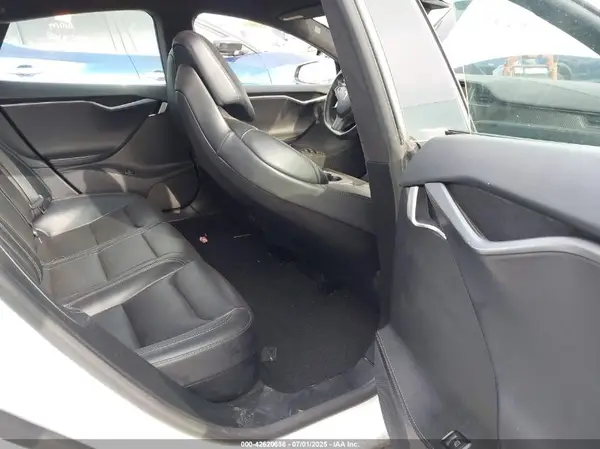 5YJSA1E45JF286731 2018 TESLA MODEL S - Image 8