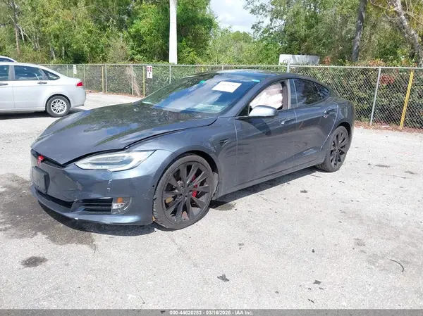 5YJSA1E45LF370163 2020 TESLA MODEL S - Image 2