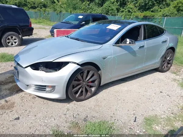 5YJSA1E46GF156353 2016 TESLA MODEL S - Image 2