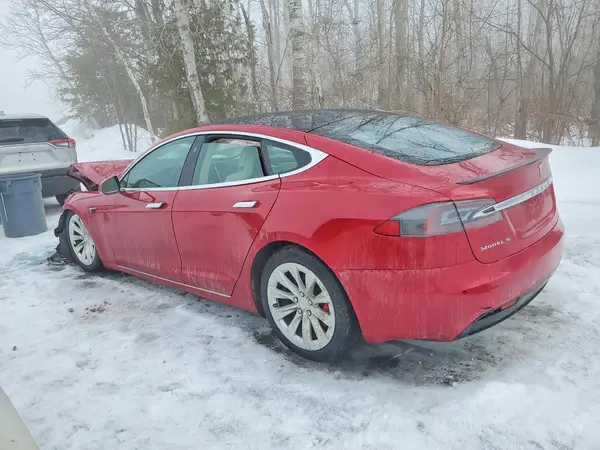 5YJSA1E46JF245329 2018 TESLA MODEL S - Image 2