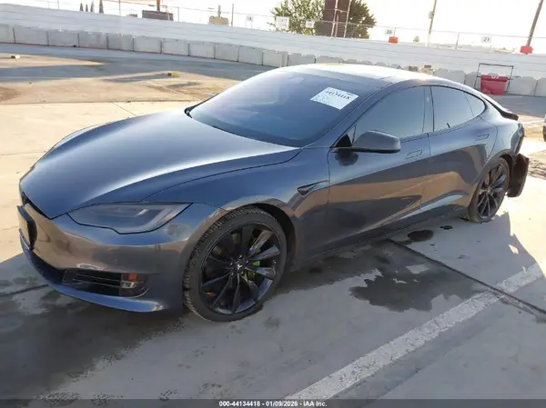 5YJSA1E46JF286754 2018 TESLA MODEL S - Image 2