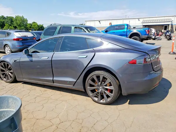 5YJSA1E46KF300315 2019 TESLA MODEL S - Image 2