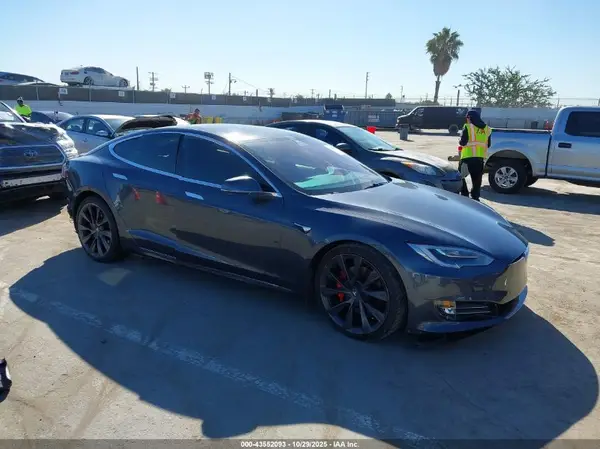5YJSA1E46KF313596 2019 TESLA MODEL S - Image 1