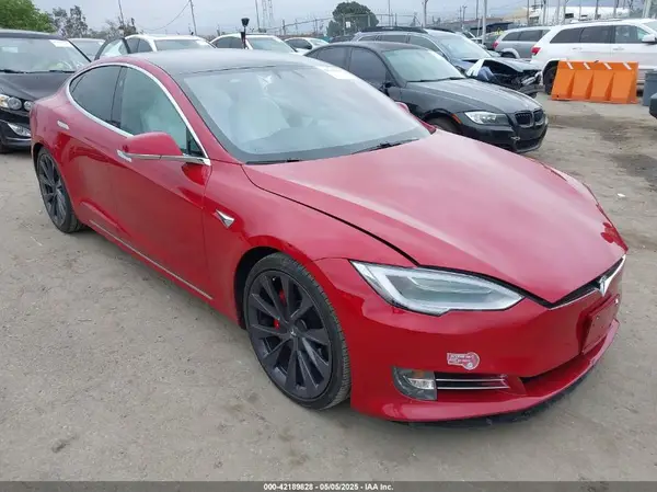 5YJSA1E46KF332066 2019 TESLA MODEL S - Image 1
