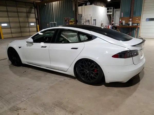 5YJSA1E46KF335114 2019 TESLA MODEL S - Image 2