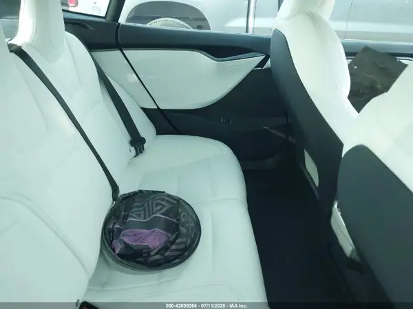 5YJSA1E46LF370835 2020 TESLA MODEL S - Image 8