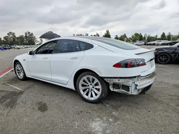 5YJSA1E47GF145197 2016 TESLA MODEL S - Image 2