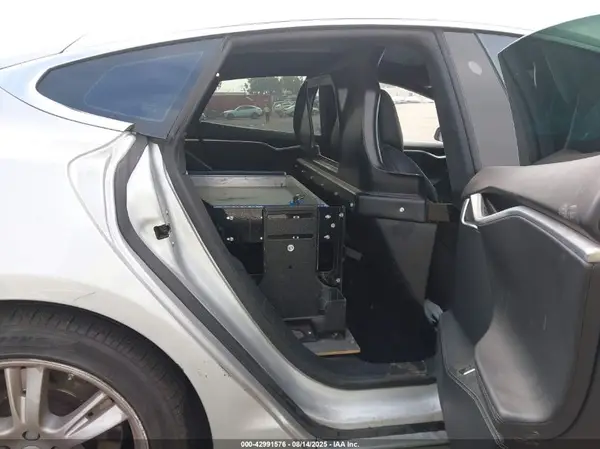 5YJSA1E47GF172416 2016 TESLA MODEL S - Image 8