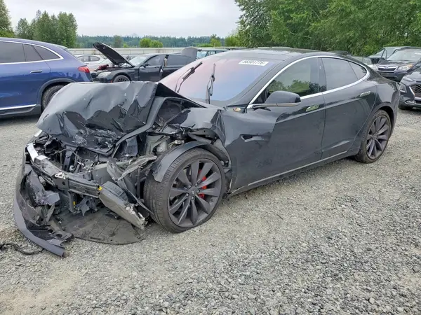 5YJSA1E47HF190948 2017 TESLA MODEL S - Image 1