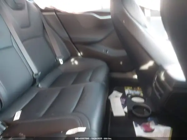 5YJSA1E47JF262219 2018 TESLA MODEL S - Image 8