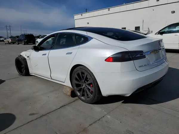 5YJSA1E47JF289825 2018 TESLA MODEL S - Image 2