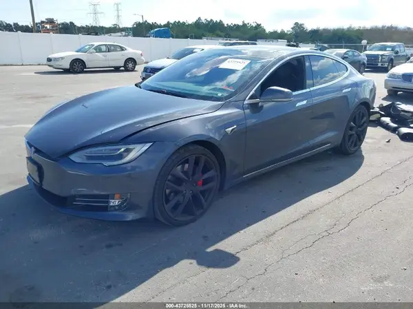 5YJSA1E47JF294958 2018 TESLA MODEL S - Image 2