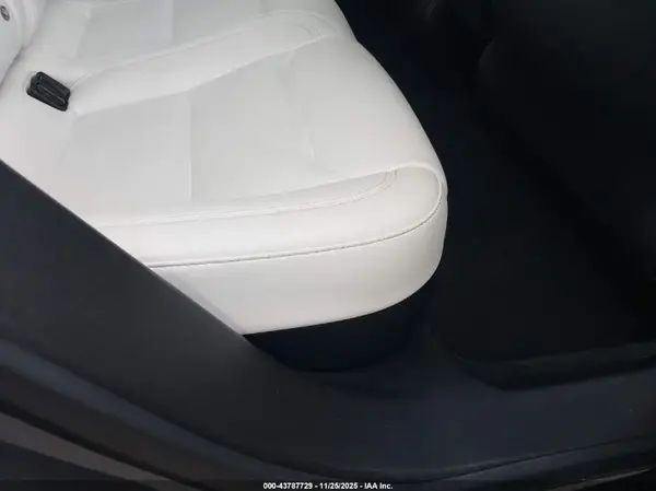 5YJSA1E47LF358287 2020 TESLA MODEL S - Image 8