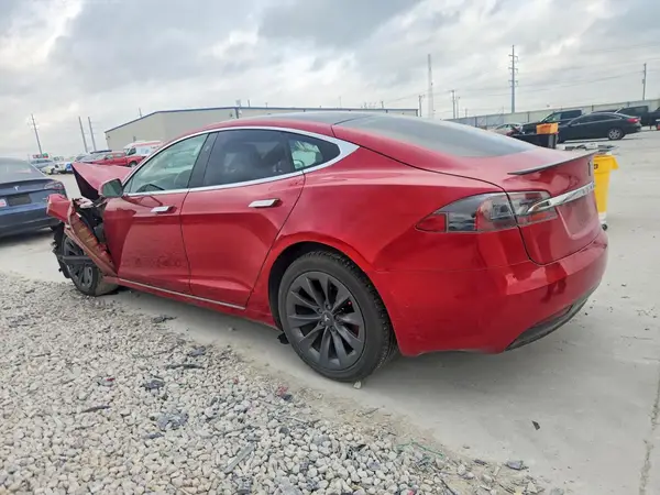 5YJSA1E47LF360122 2020 TESLA MODEL S - Image 2
