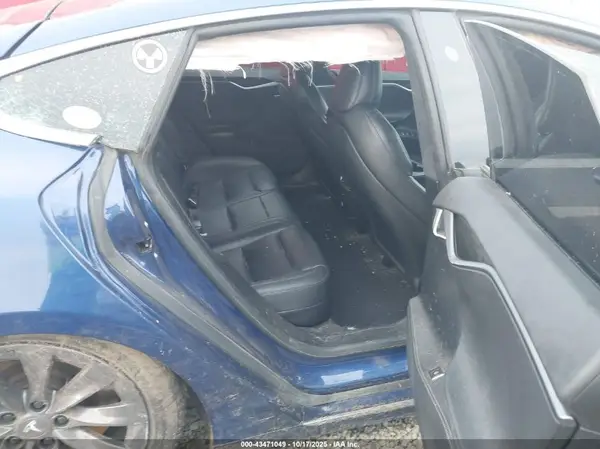 5YJSA1E47LF364414 2020 TESLA MODEL S - Image 8