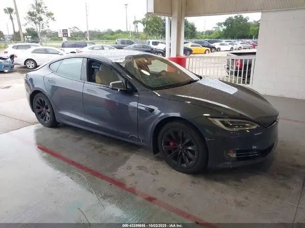 5YJSA1E47LF389197 2020 TESLA MODEL S - Image 1