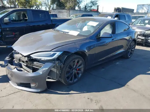 5YJSA1E47LF415636 2020 TESLA MODEL S - Image 2