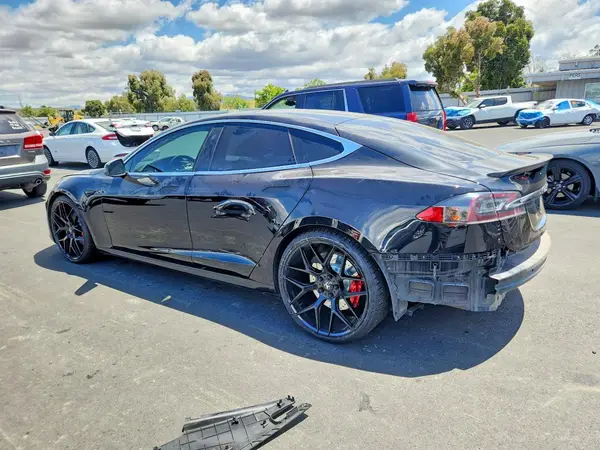 5YJSA1E48JF259796 2018 TESLA MODEL S - Image 2