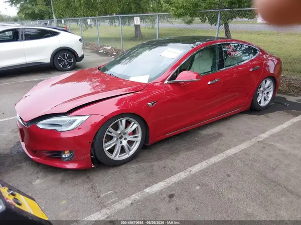 5YJSA1E48LF398006 2020 TESLA MODEL S - Image 2