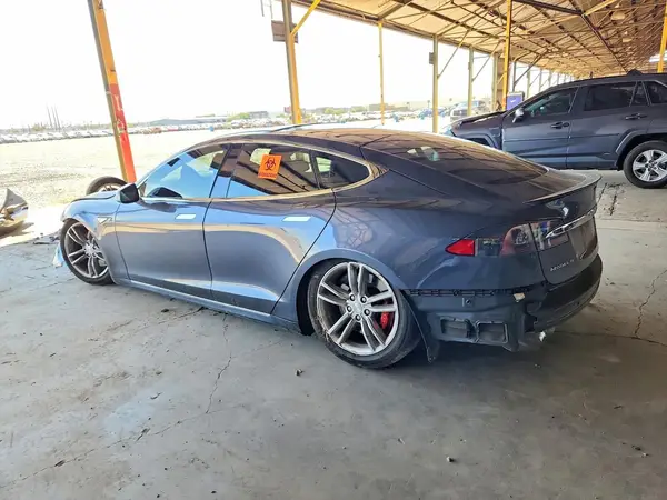 5YJSA1E49GF143399 2016 TESLA MODEL S - Image 2