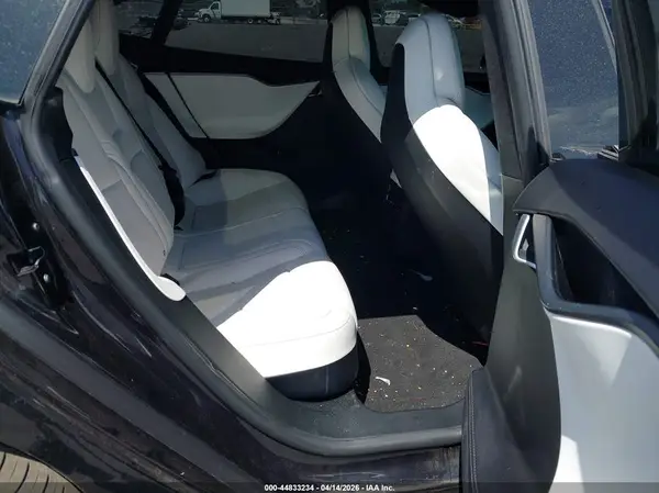 5YJSA1E49JF280687 2018 TESLA MODEL S - Image 8