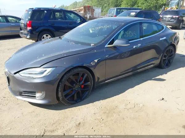 5YJSA1E49JF286716 2018 TESLA MODEL S - Image 2
