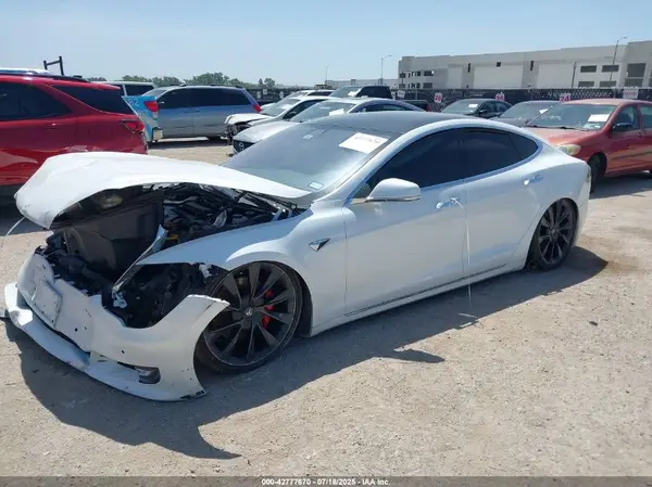 5YJSA1E49LF360655 2020 TESLA MODEL S - Image 2