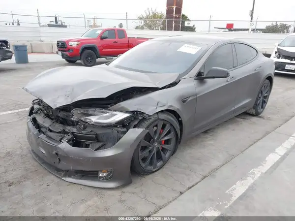 5YJSA1E49LF389105 2020 TESLA MODEL S - Image 2