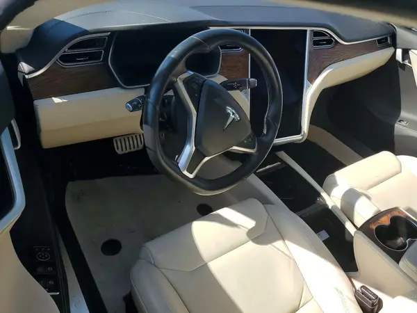 5YJSA1E4XJF243924 2018 TESLA MODEL S - Image 8