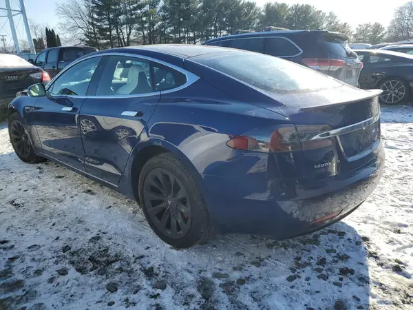 5YJSA1E4XJF268189 2018 TESLA MODEL S - Image 2
