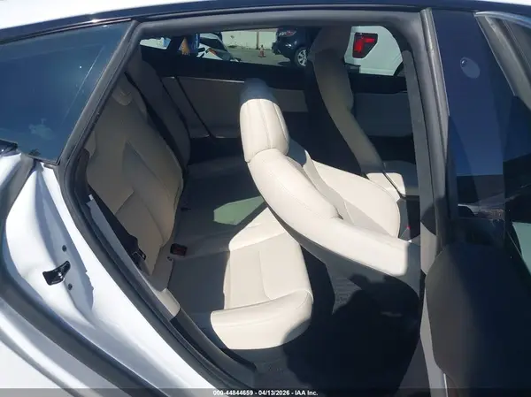 5YJSA1E50NF459067 2022 TESLA MODEL S - Image 8