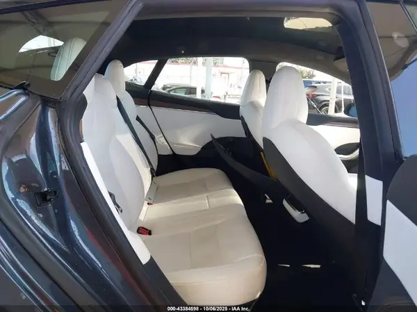 5YJSA1E50PF500008 2023 TESLA MODEL S - Image 8