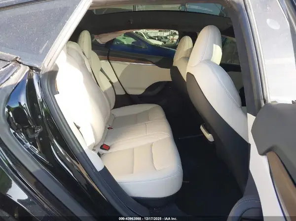 5YJSA1E50PF521926 2023 TESLA MODEL S - Image 8