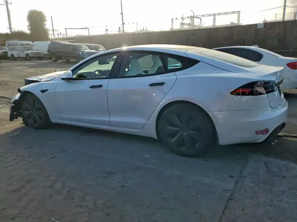 5YJSA1E50PF528245 2023 TESLA MODEL S - Image 2