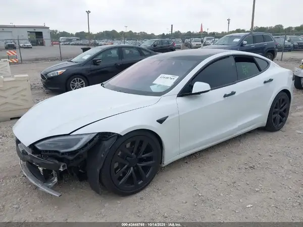 5YJSA1E50PF531002 2023 TESLA MODEL S - Image 2