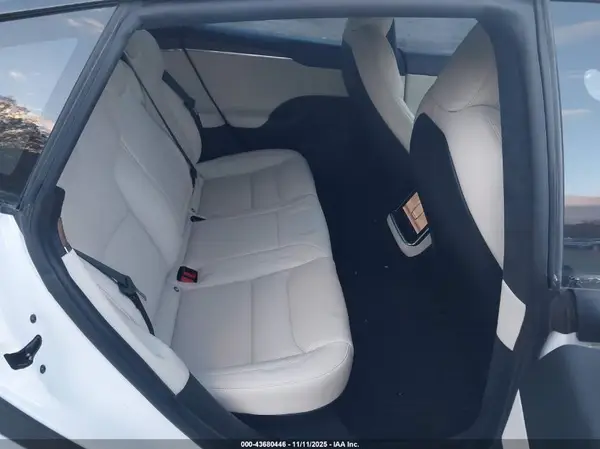 5YJSA1E51NF471311 2022 TESLA MODEL S - Image 8