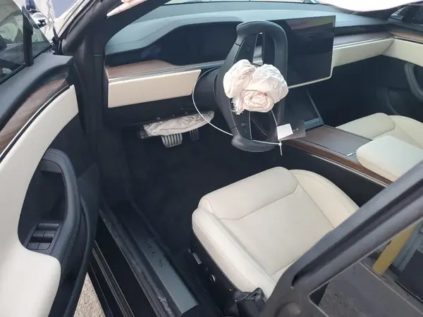 5YJSA1E51SF549355 2025 TESLA MODEL S - Image 8