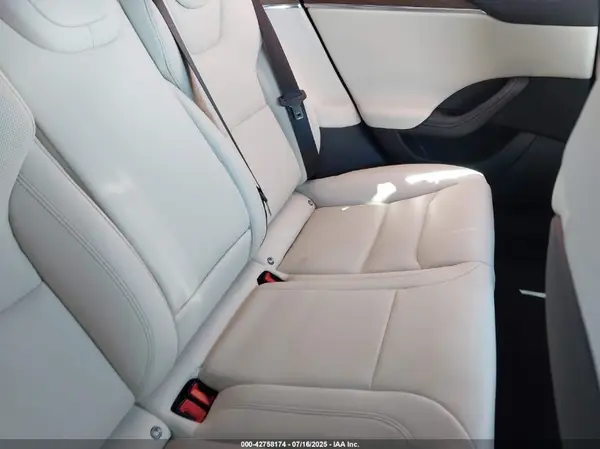 5YJSA1E52NF458650 2022 TESLA MODEL S - Image 8