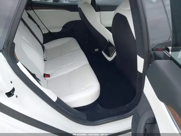 5YJSA1E52NF478638 2022 TESLA MODEL S - Image 8