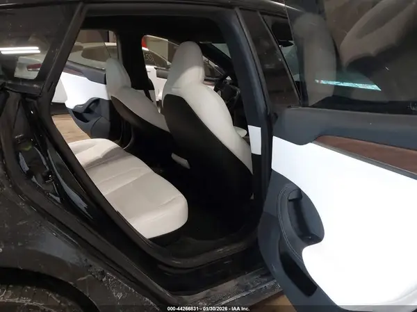 5YJSA1E52PF522821 2023 TESLA MODEL S - Image 8